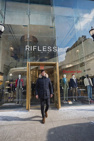 Eleventy Camo Coat — model video slow motion, Riflessi storefront